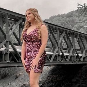 pink sequence dress (PRICE CAN BE CHANGED)